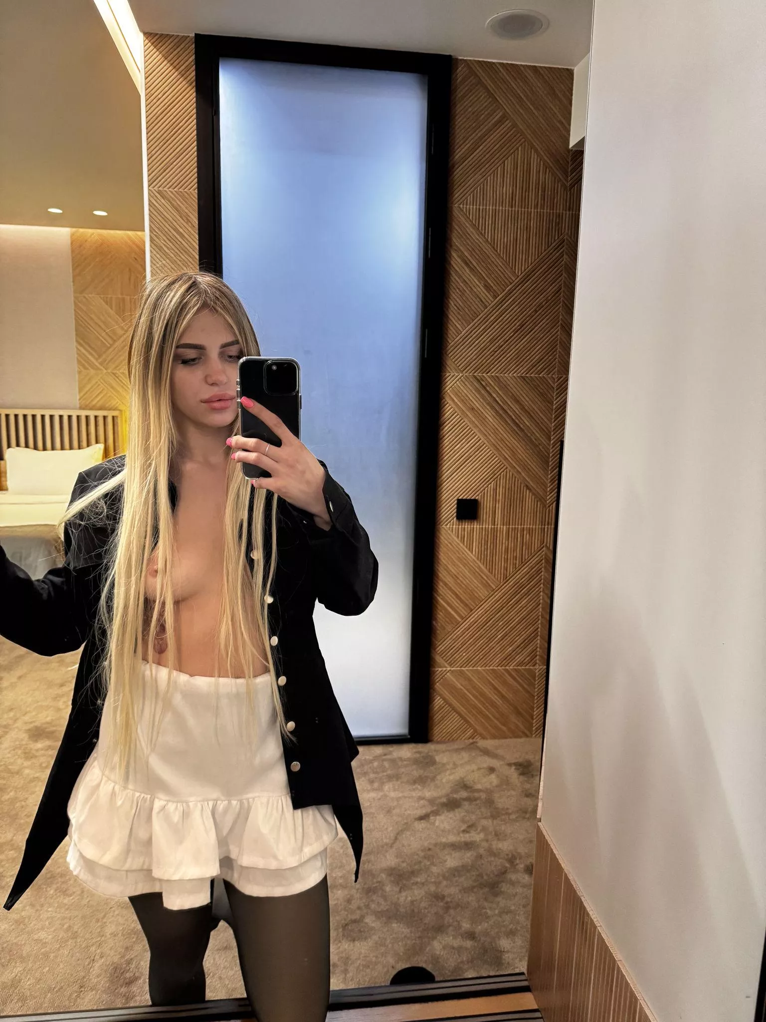 I returned from my neighbors and didnt understand why they looked at me like that