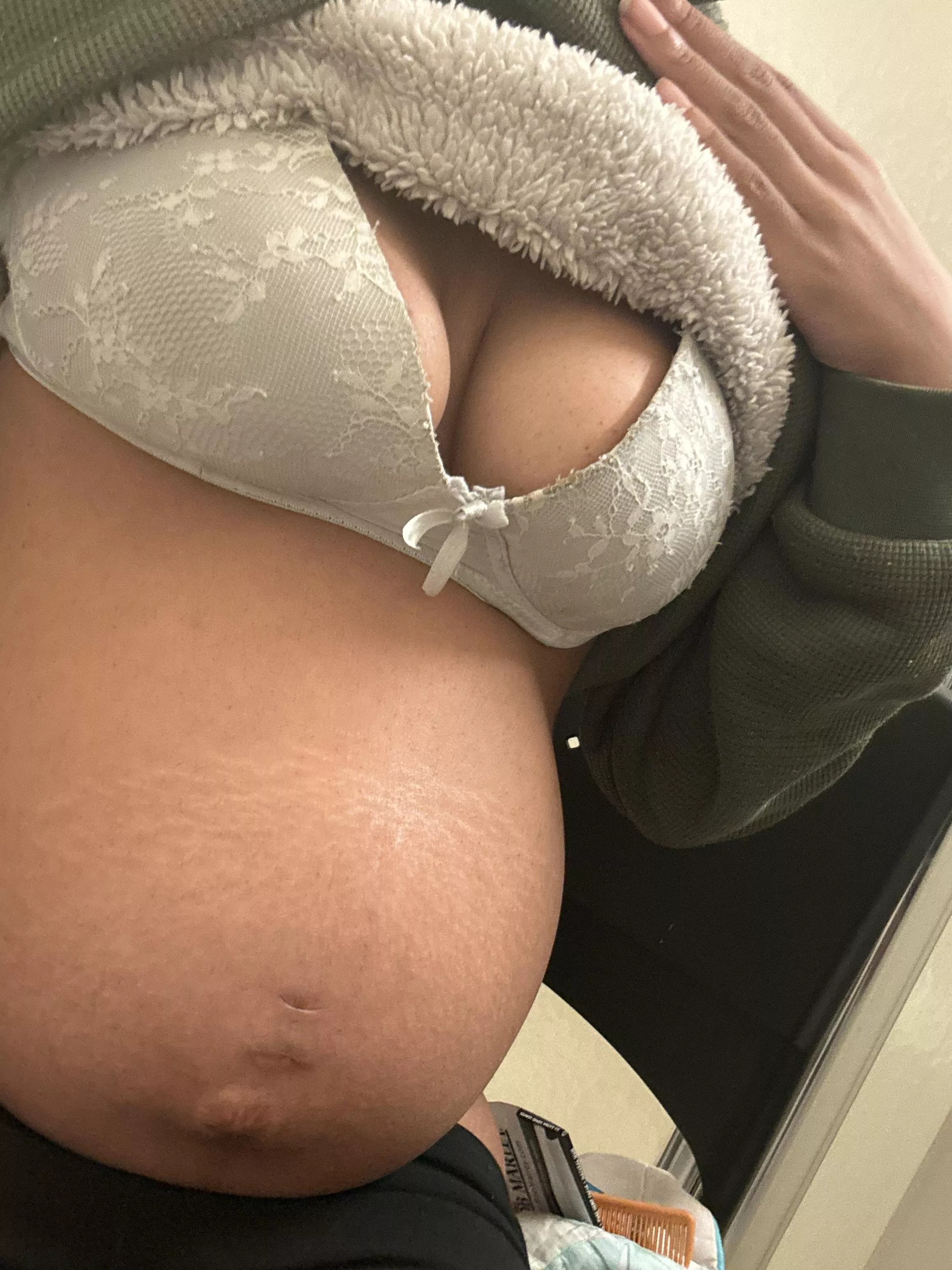 I wanna be worshipped please 😊