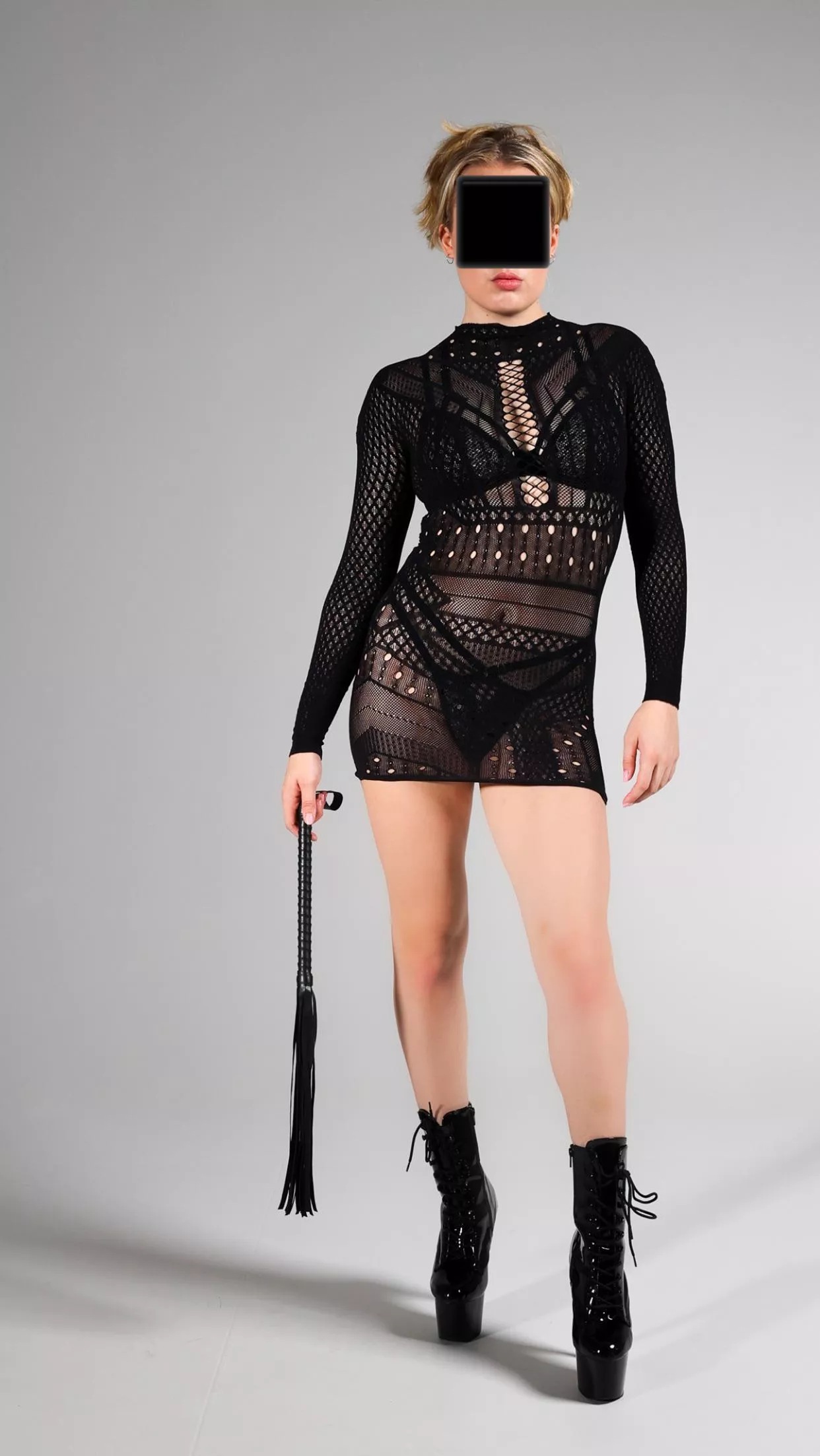 I want to step all over you😈👑