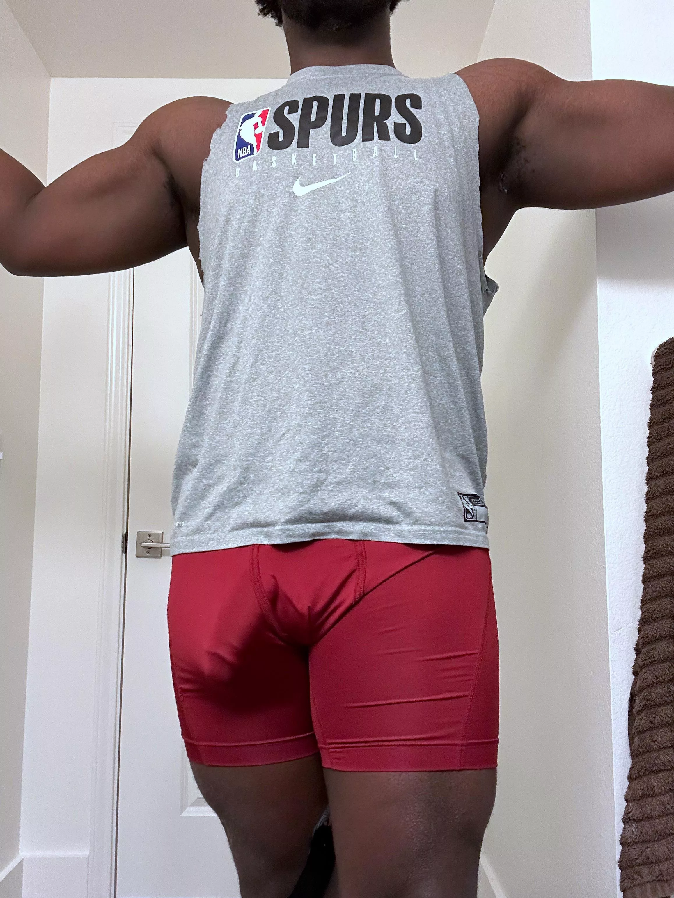 Just here to show off and get some attention 😅