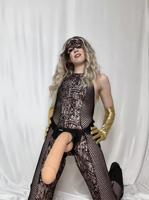 Mommy’s got a surprise for you ✨