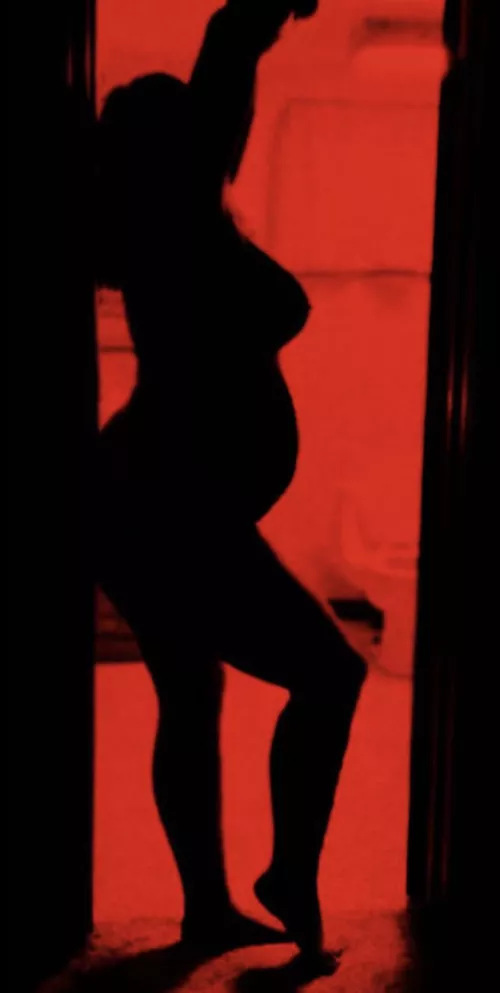 My silhouette is pretty great, huh? Take a look <3
