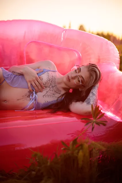 Nerdy sexy girl ready to take you in.