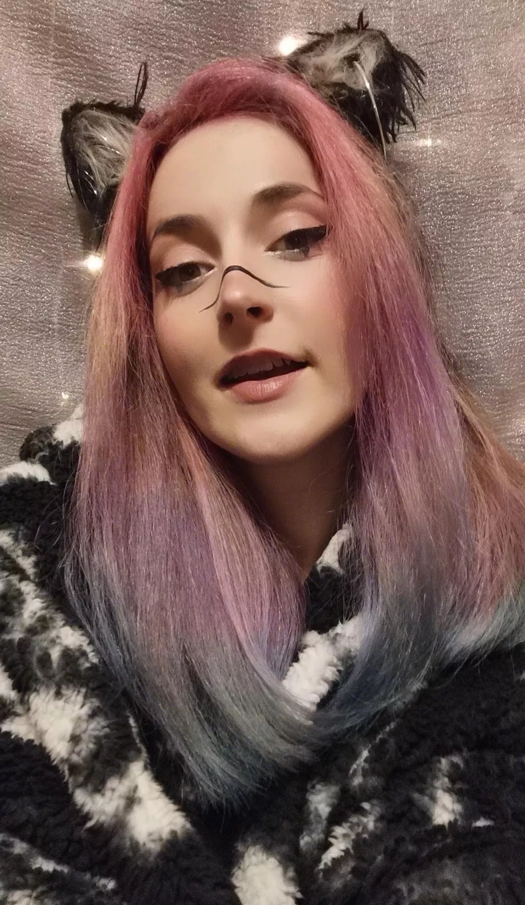 New hair color, do you like it?