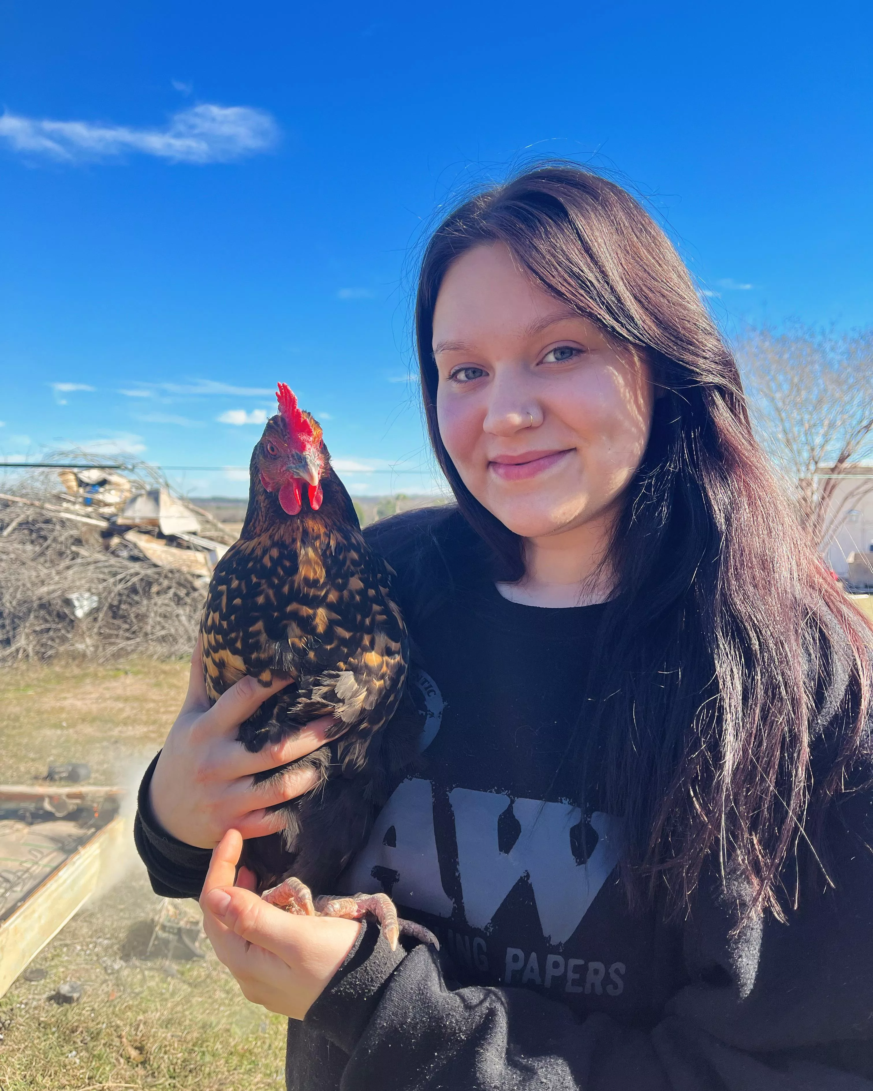 No one has appreciated this pic with the chicken lol I think it’s cute.