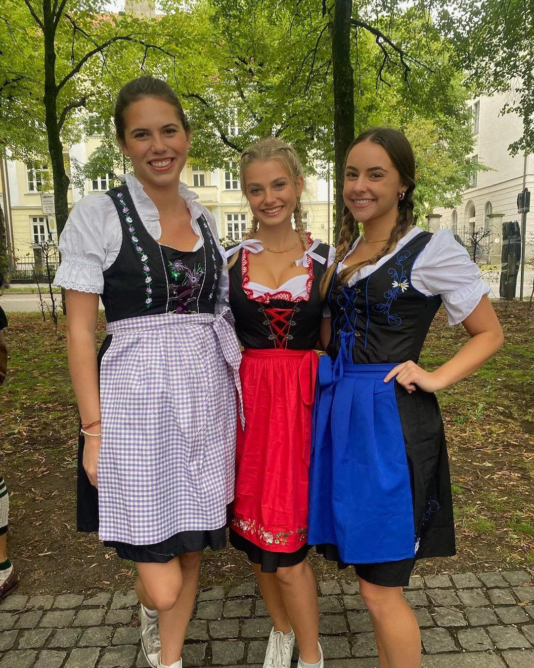 Oktoberfest Girls