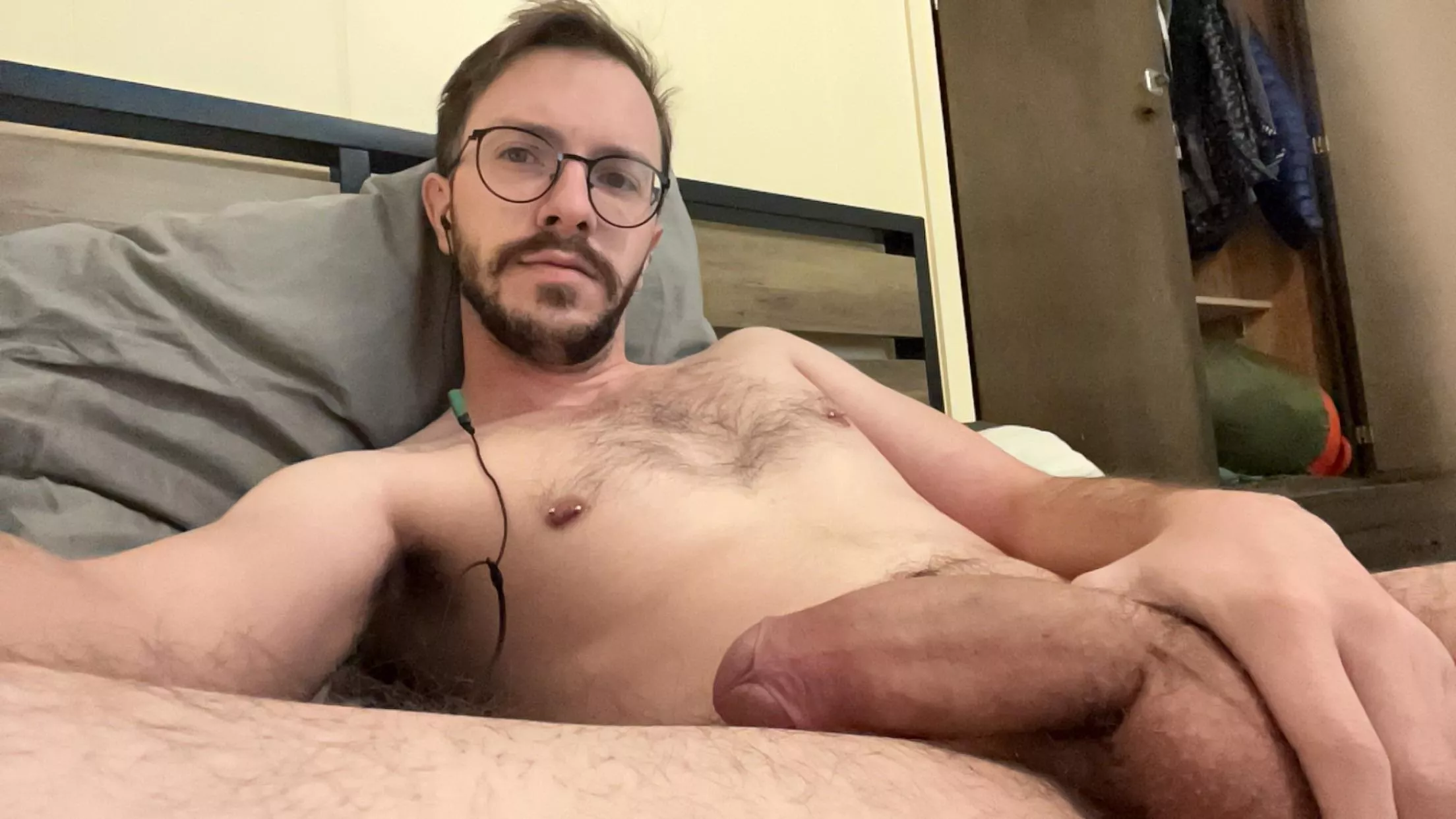 POV: Your nerdy & versatile boyfriend works from home, so you can play with him however you want, whenever you want.