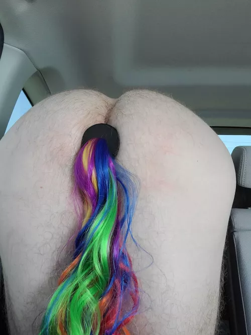 Pull on my pony tail, please🥺