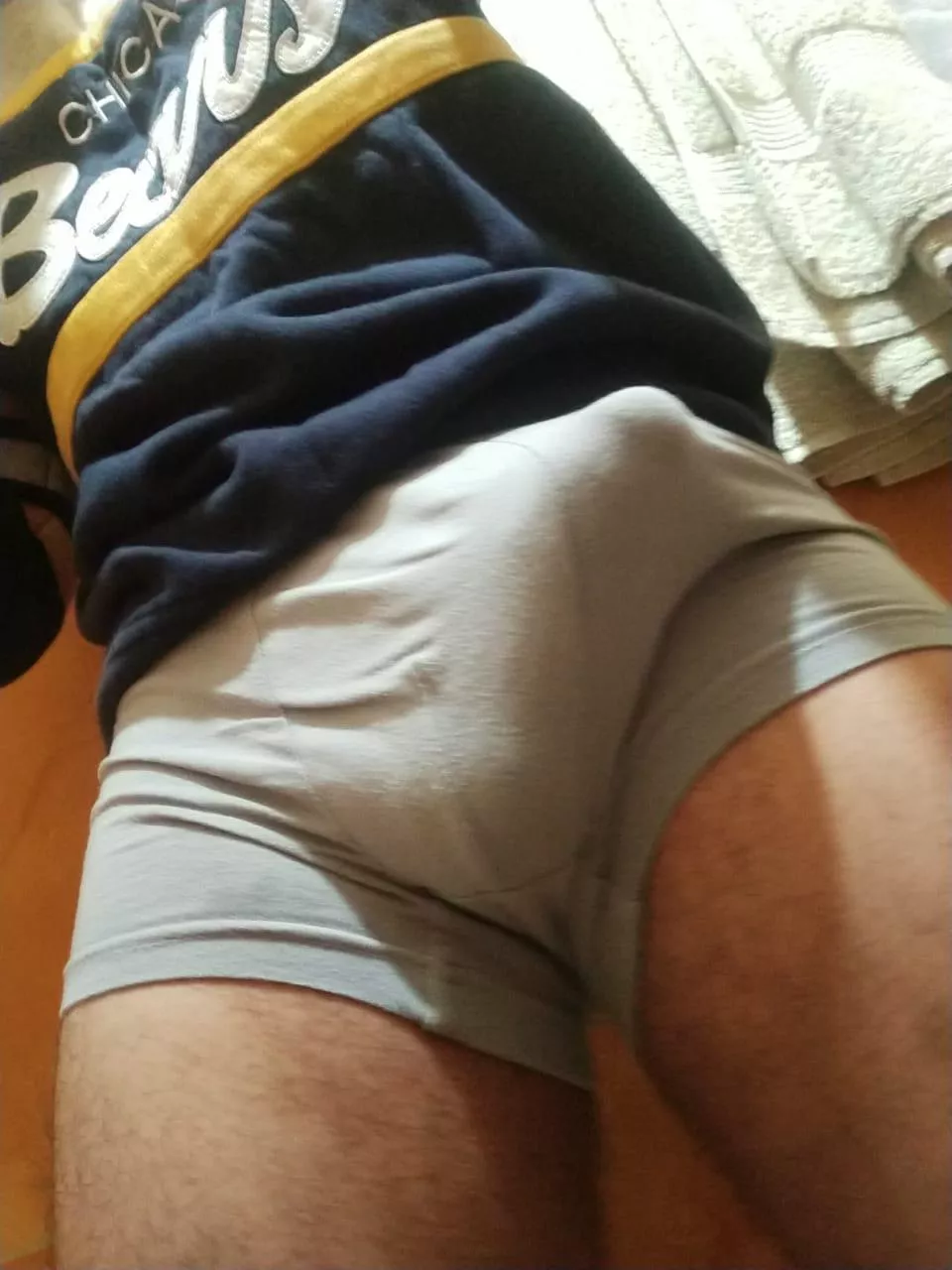 Si hi if you want take off my boxer