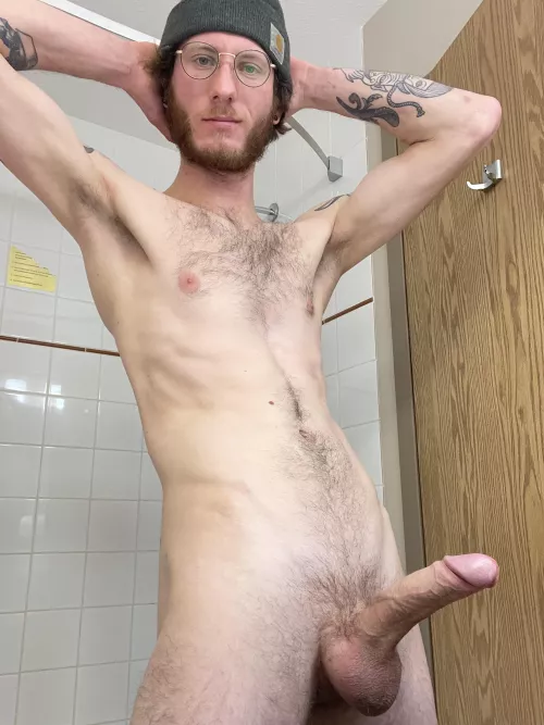 skinny but thick in the right places ;)