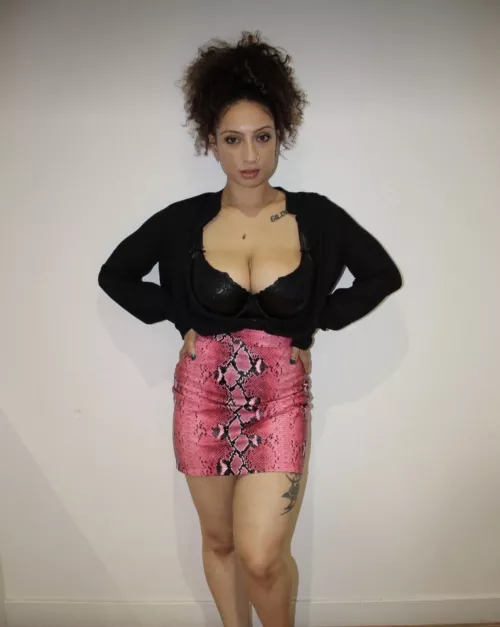 Some outfit coming off