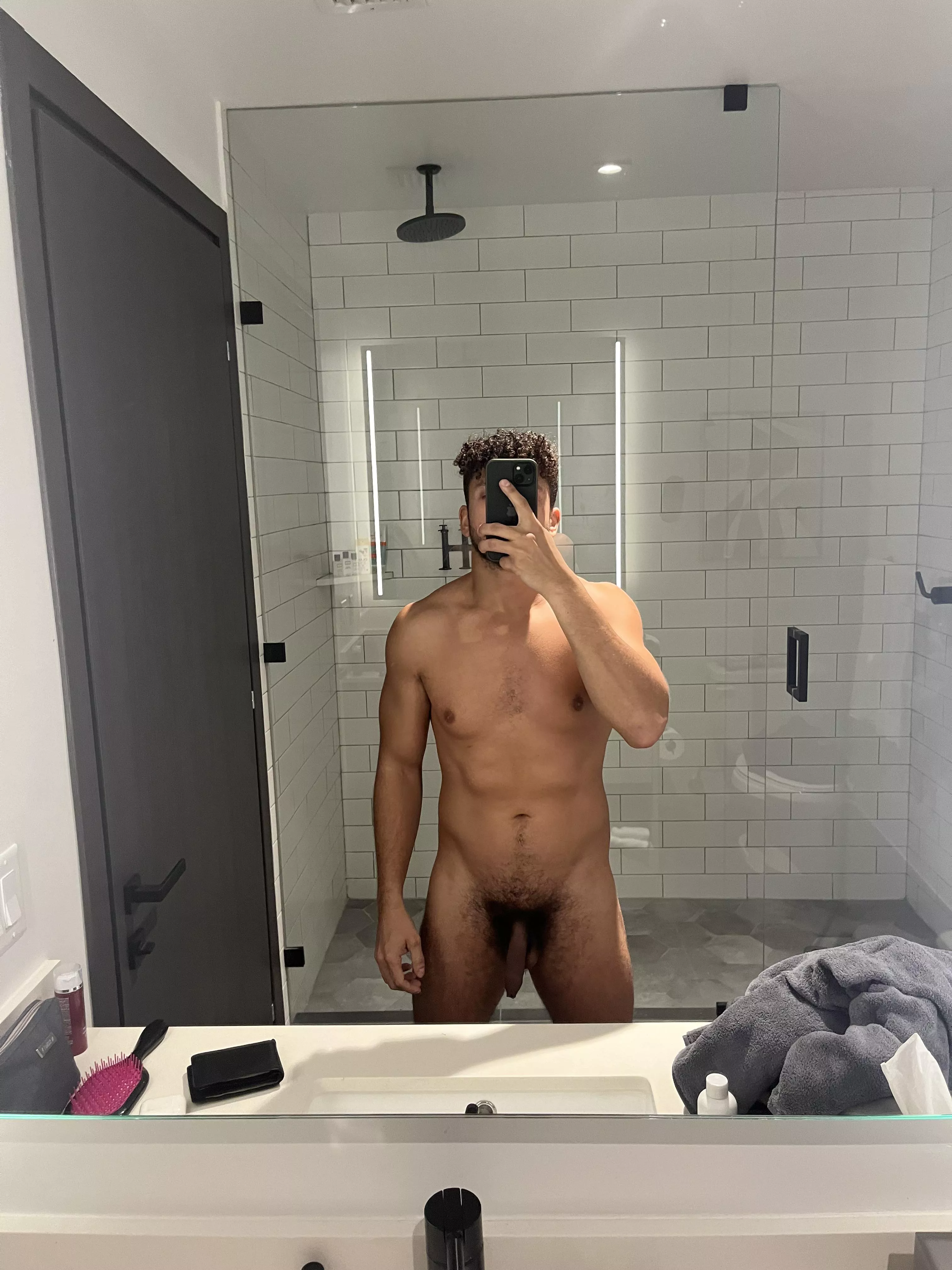 Somebody show me some love