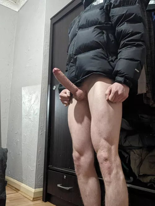 Wanking and keeping warm 😈