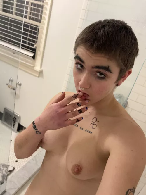 who else likes a snack in the shower?