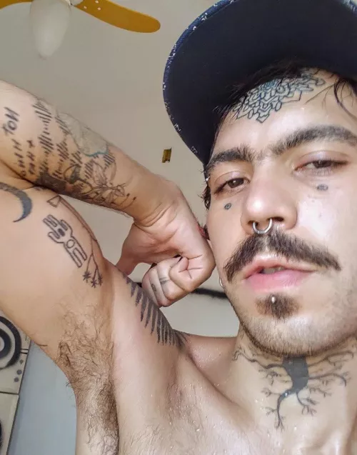 Will you teste my ripe sweaty pit?