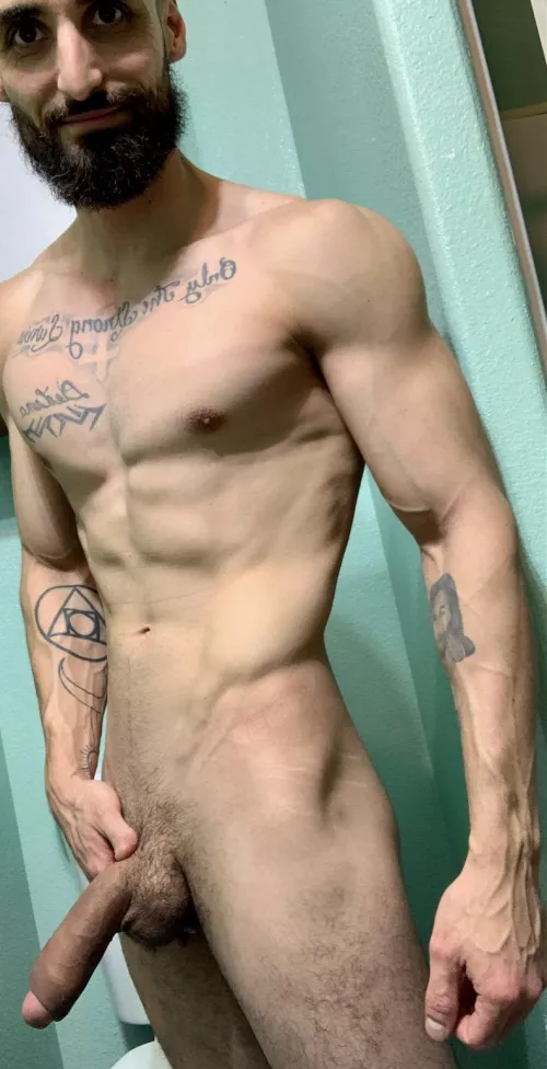 Wishing for so[m]eone to be naked with.