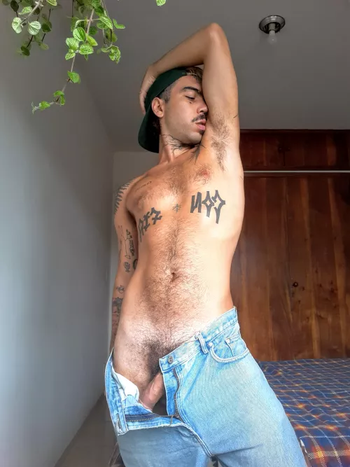 Woke up with a stank today. Will you join me? 👃