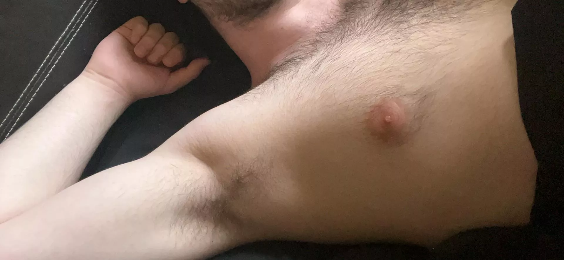 You like sniffing alpha pits?💪🏼💦 Dms open😈