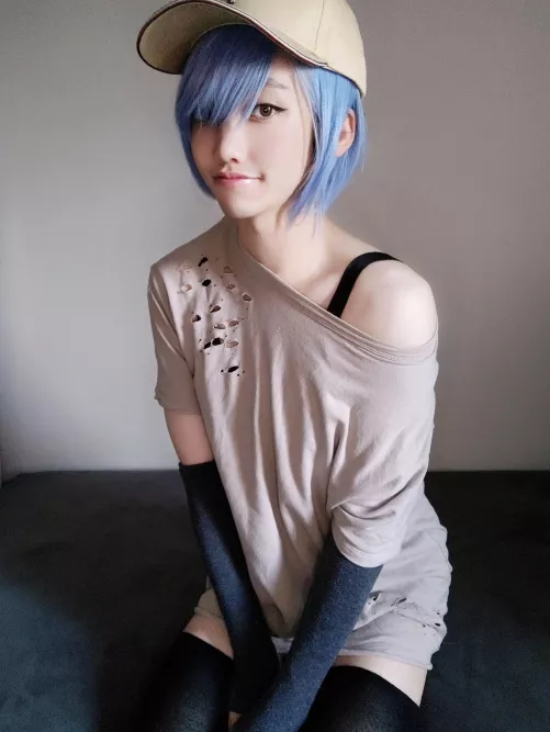 Your favourite blue-haired hobo is back 😊