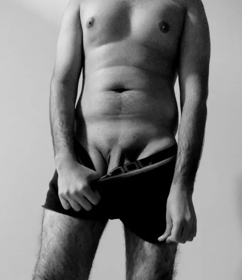 21m submissive, new here!