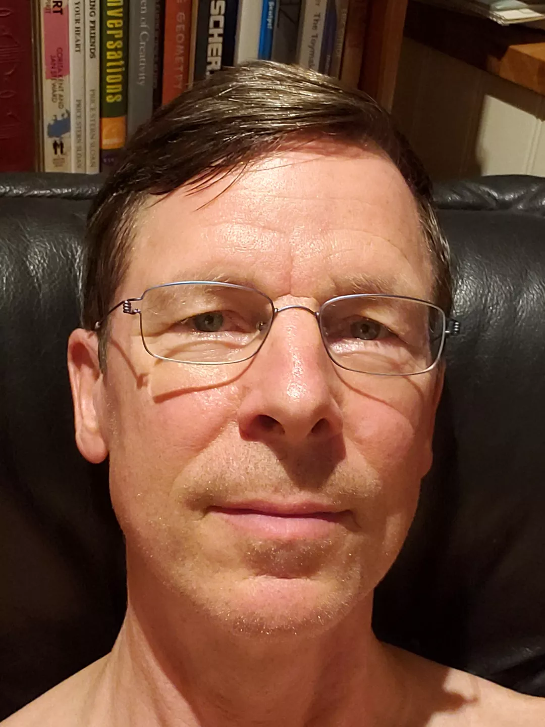 54 fit for very fit guys any age. Must show face. Send photo or video to start. Vtalk99