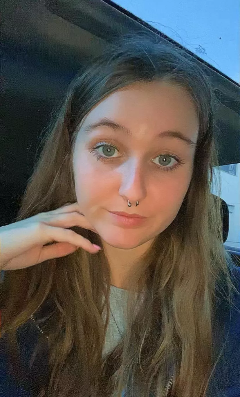 Are you into brunettes