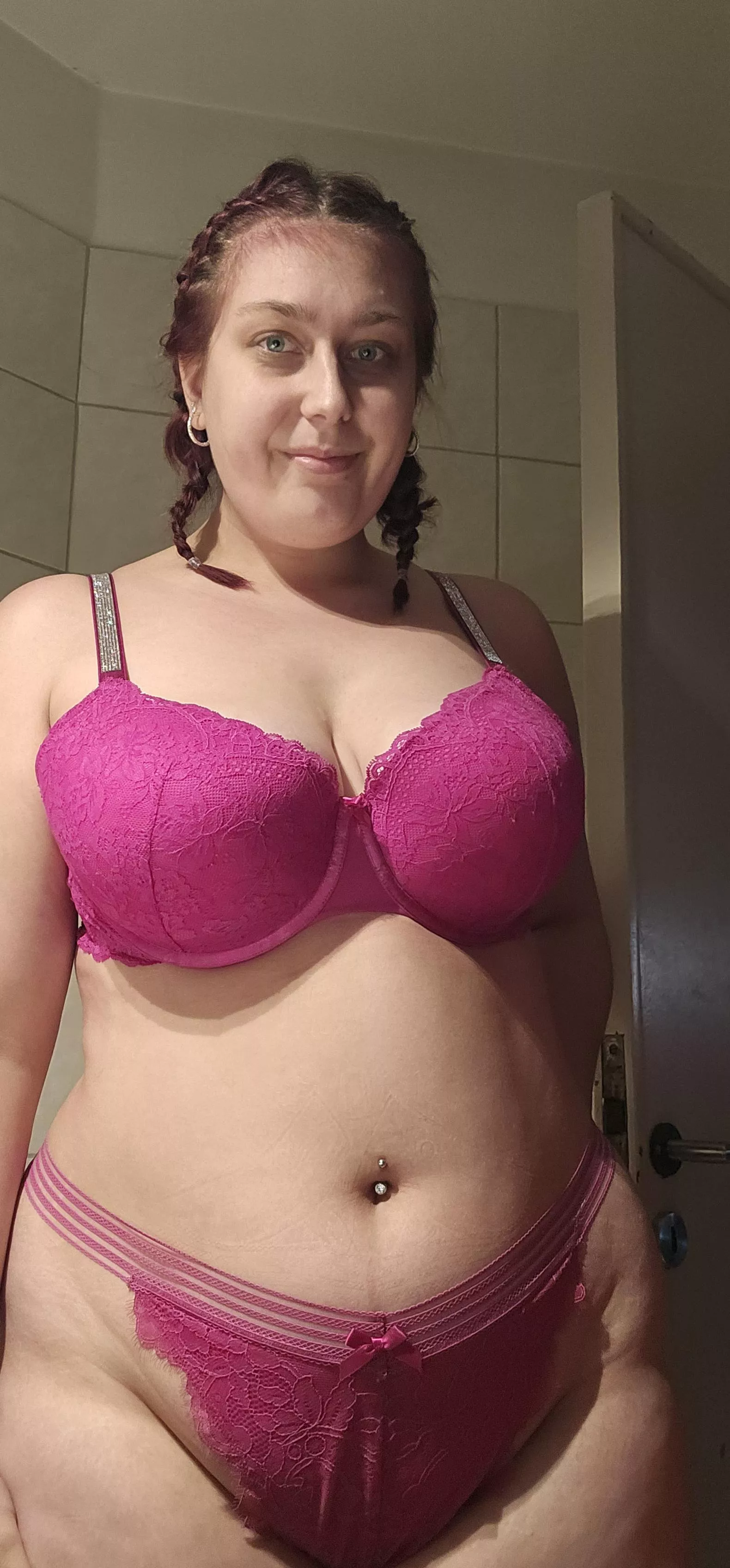 Can i please you with boobs