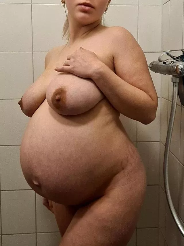 Can I send you preggo nudes at work?
