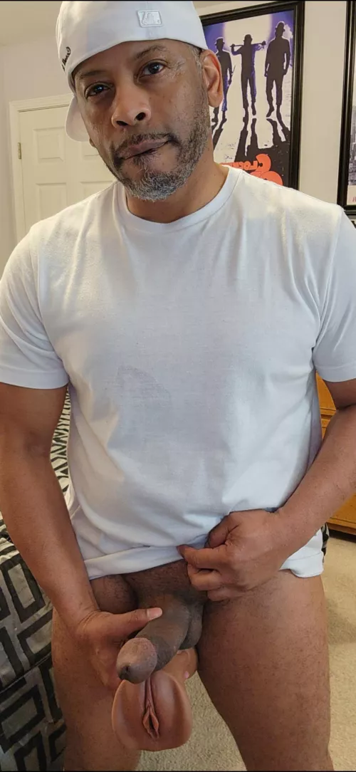 Can I use your hole like this toy?