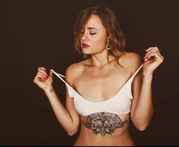 Do you like toes?💛💙