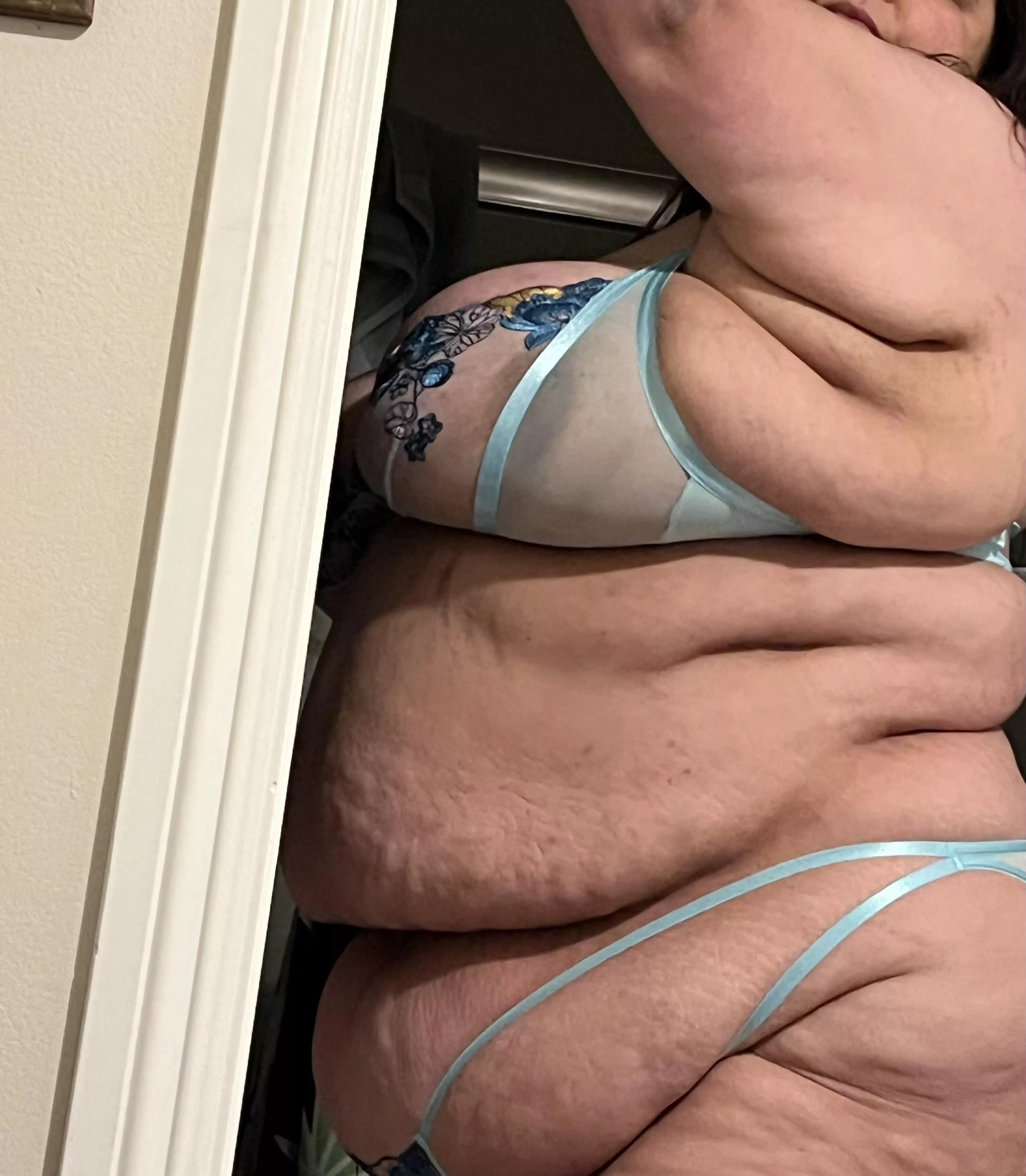 Follow me on IG @carinabbw