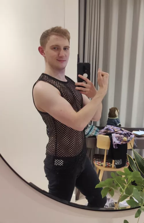 Heading out, hopefully I manage to bring a cute boy back with me 🤞