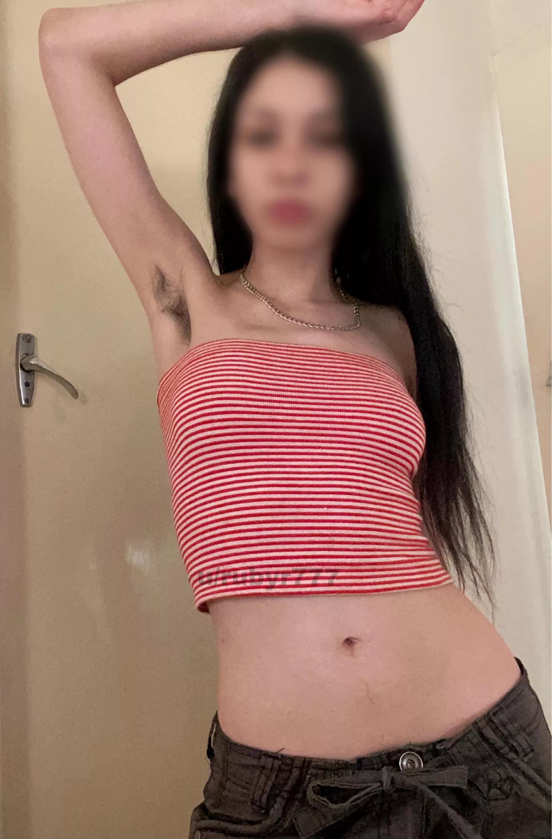 Heard you like hairy girls? Well start sniffing💞