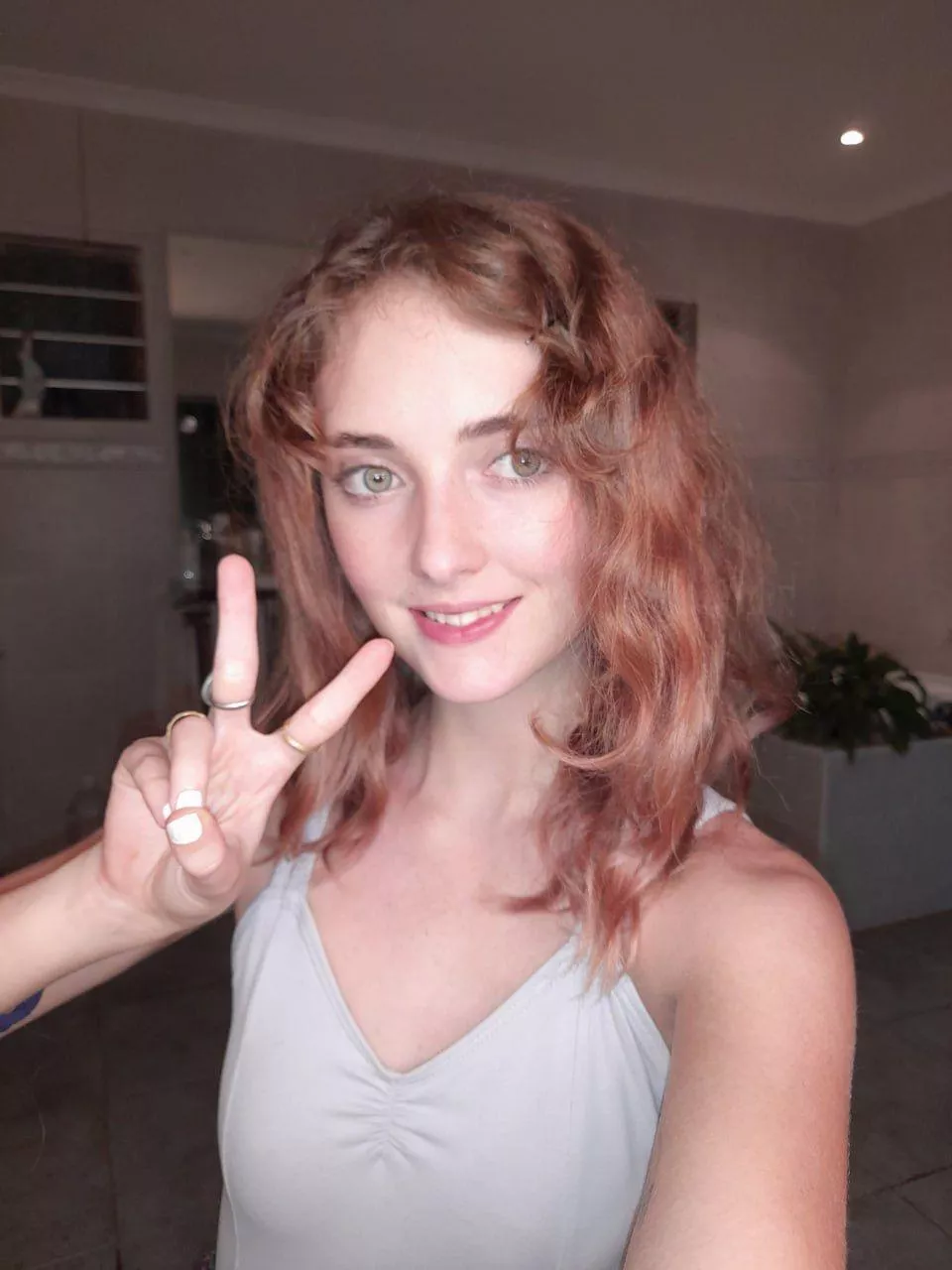 hey babe, - wouldnt mind having two of us in here, ready for a third F18