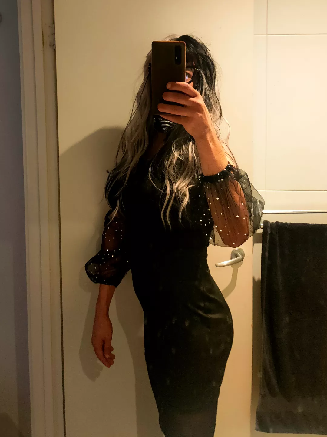 Hi I'm sissy Stella!! Comment and arrows up if you'd like to see my generous meat 😊