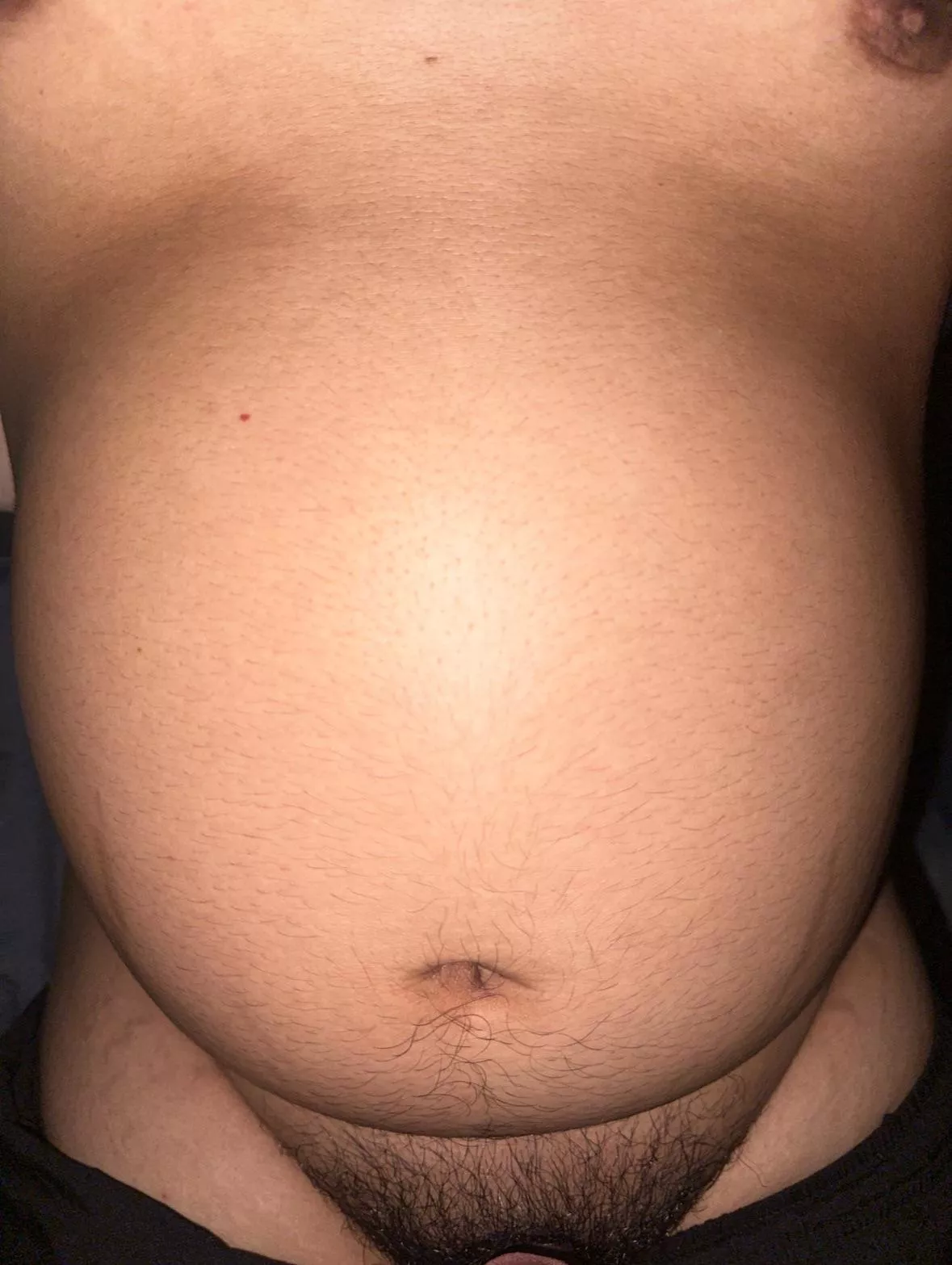 I am so fat right now, does anyone want to rub their chubby belly on mine?