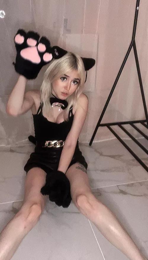 I hope this makes you horny