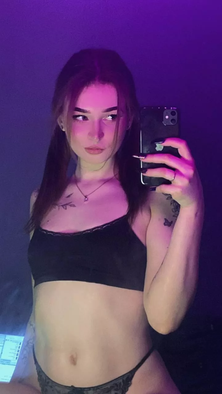 I hope you like cumming on your tummy, it really turns me on