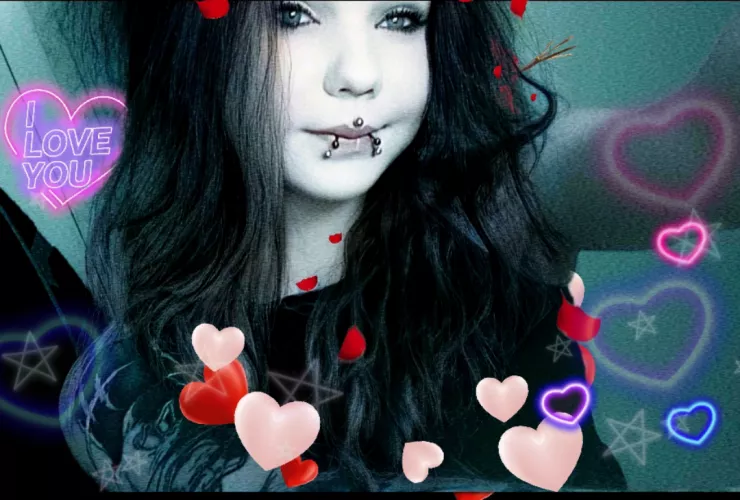 I just dont know how to smile💕💀