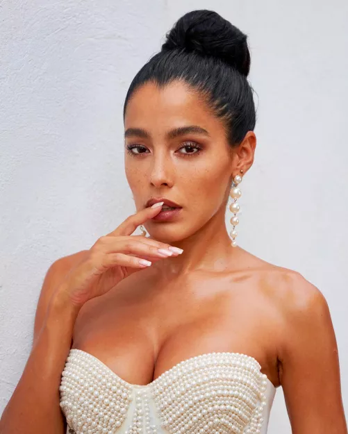 i love my corset cleavage