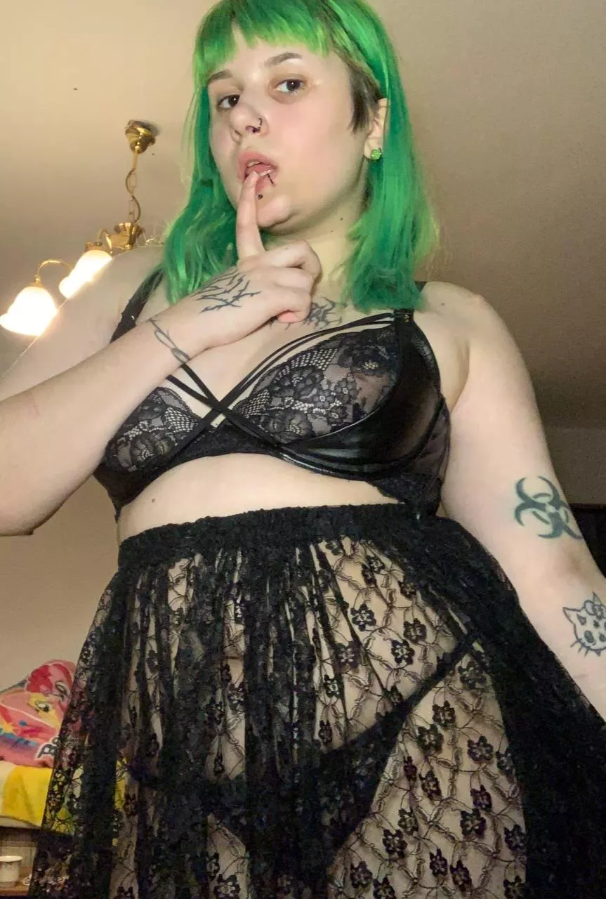 in this outfit would I be fucked by a really fat cock?