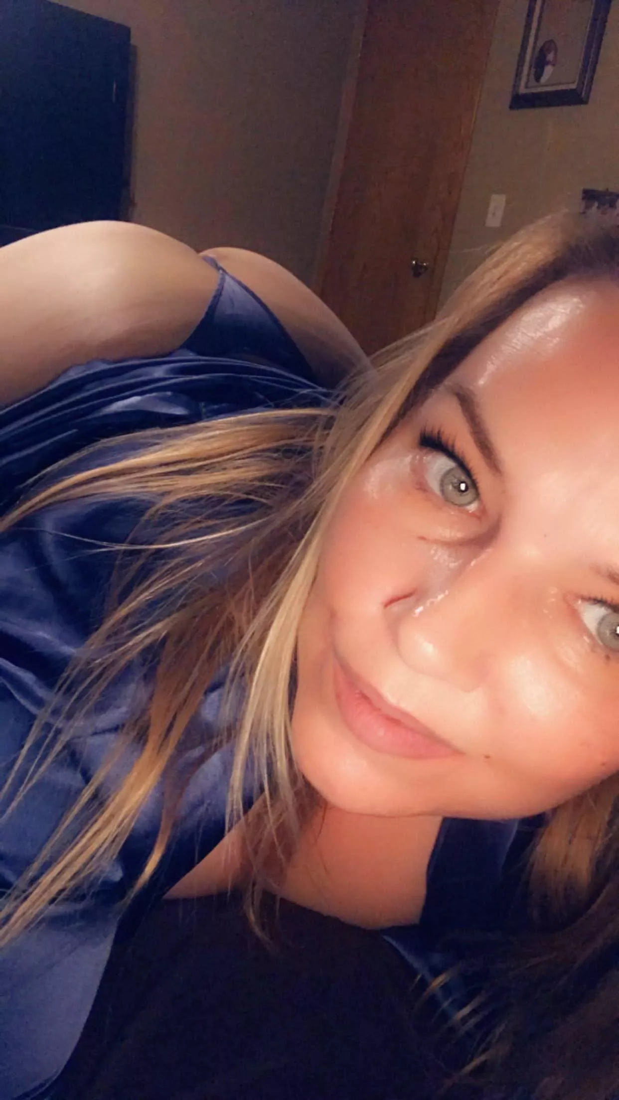 🎵 Is it love that's on my mind, or is it fantasy?🎵