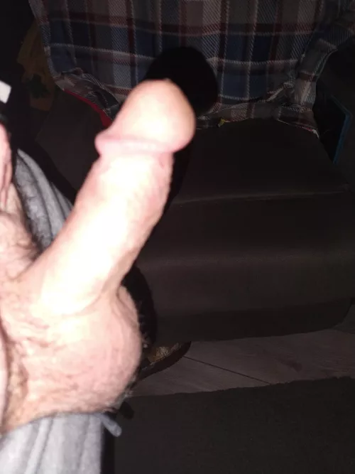 It's been a little bit so here is some hard cock