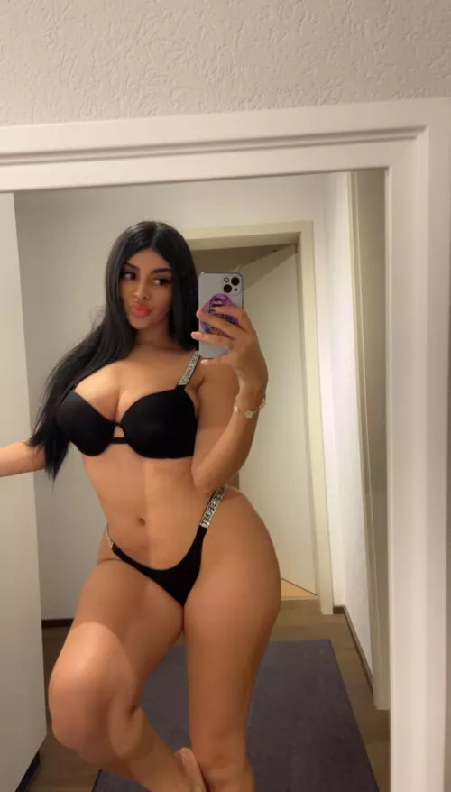 Looking fir my arab sugar daddy