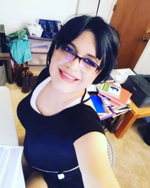 Mature wifey step-mommy vibes 🤭🤭🤭