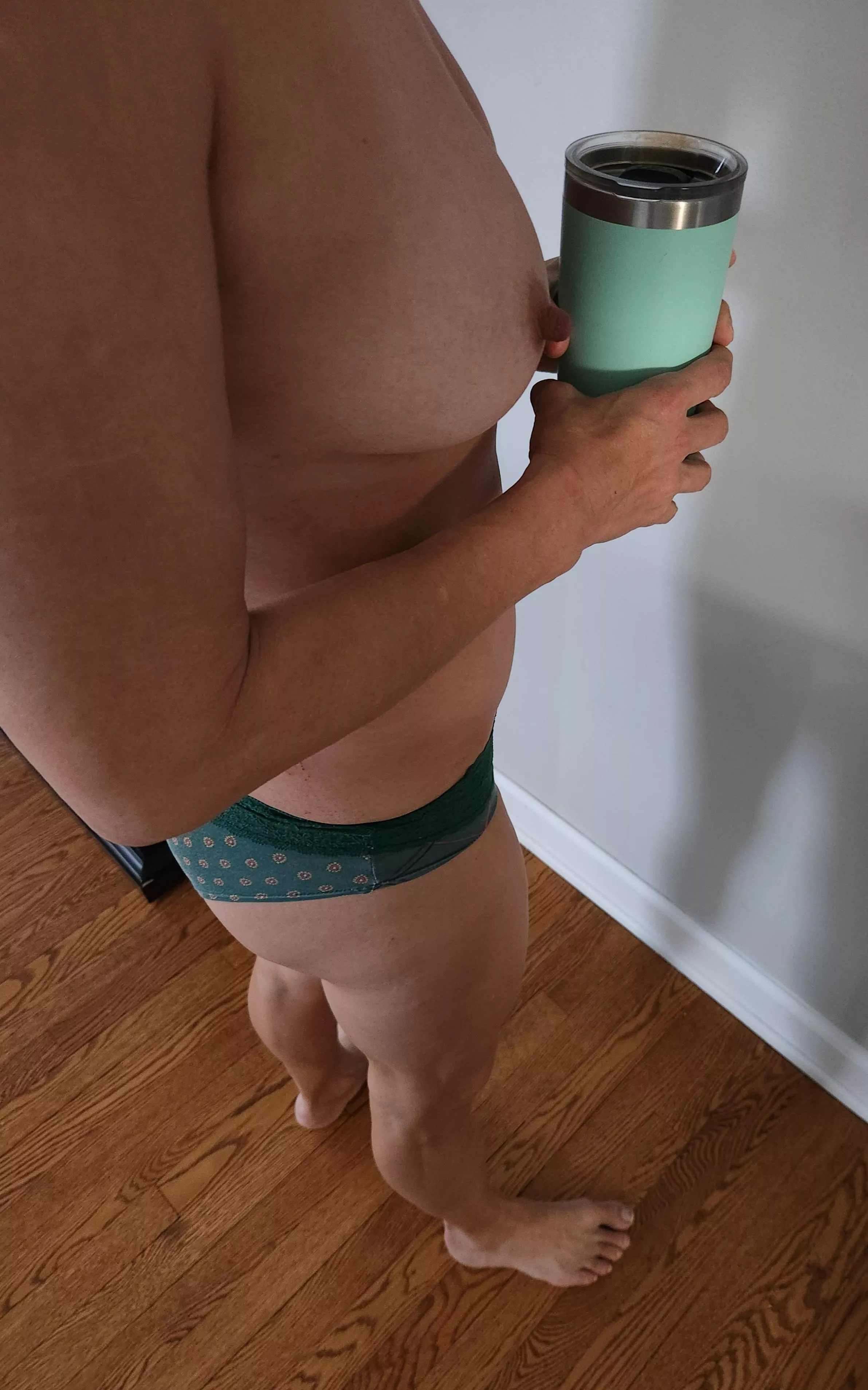 Morning All! Another cold Saturday!🥶 Trying to get gym motivated