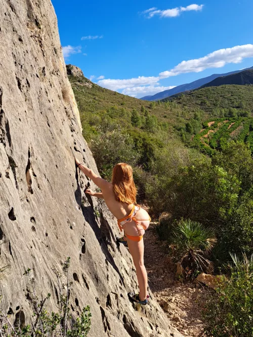 Naked climbing feels so much better