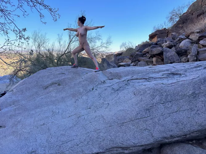 Naked in nature makes a happy MILF