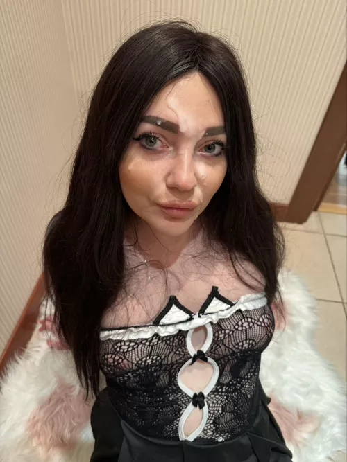 Pretty face gets the dream load