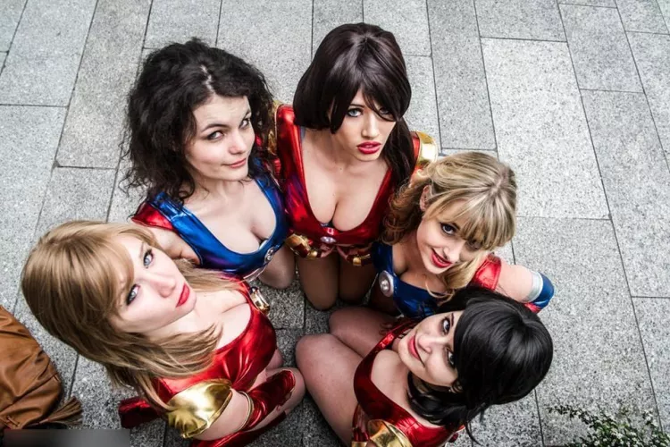 Rank these cosplayers racks